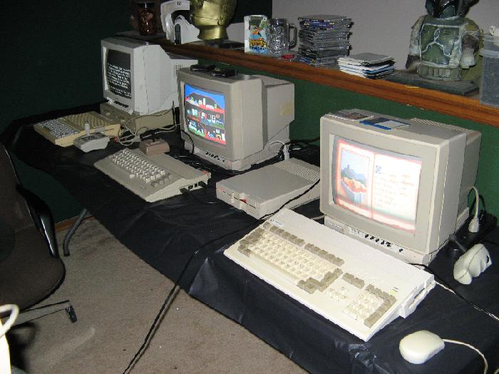 Back in the day, having a gaming computer at home was a dream... (Illustration)