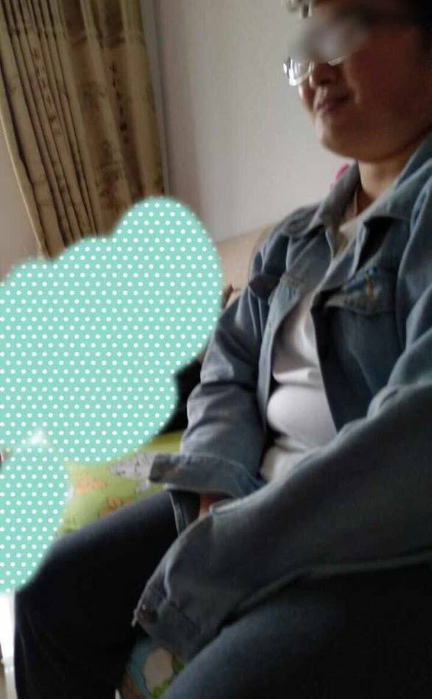 Excited About Dating a Hot Girl Online, the Guy Turns Red When He Discovers She Looks Like a "Auntie" in Real Life 2 And this is the true appearance of the hot girl in real life