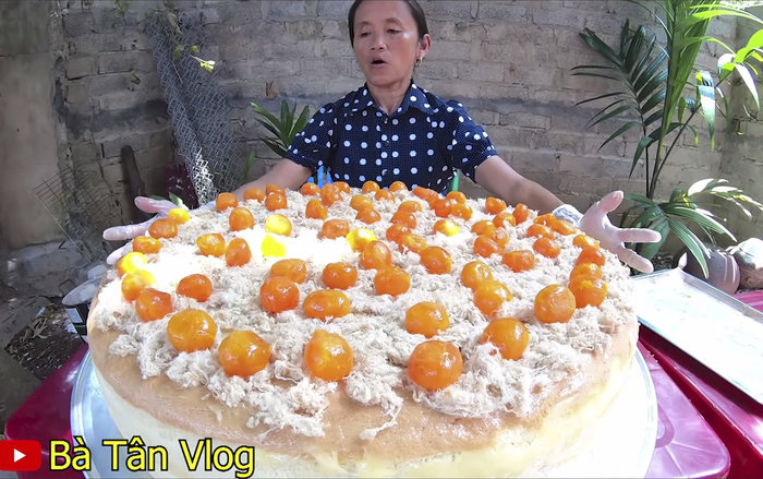 Mrs. Tan Vlog and the Controversial Dishes that Sparked Outrage Among Netizens, Prompting Many to Unsubscribe Immediately 2 But it still comes out perfectly shaped and appetizing