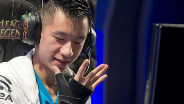 Young man Hai retired early due to wrist injury. Photo: Dot Esports.