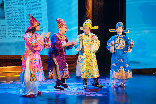 ViruSs, Do Mixi and a Series of Streamers Appear in Rehearsals with the Táo, Could This Year Feature Táo Arena of Valor 3 Zoom in on the newspaper behind the Táo, you will see a line: 'Mocha ZD eSports' opponents at SEA GAME 30'