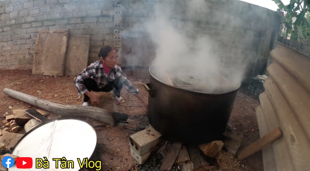 According to Mrs. Tan, it needs to be cooked for 2 days and 2 nights to finish