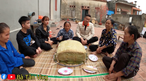 Just looking at a piece of sticky rice cake is enough to feel shocked