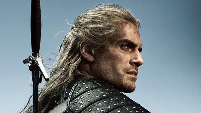 The design team worked hard for the wig, while Henry wanted to grow his hair long and dye it silver for convenience.