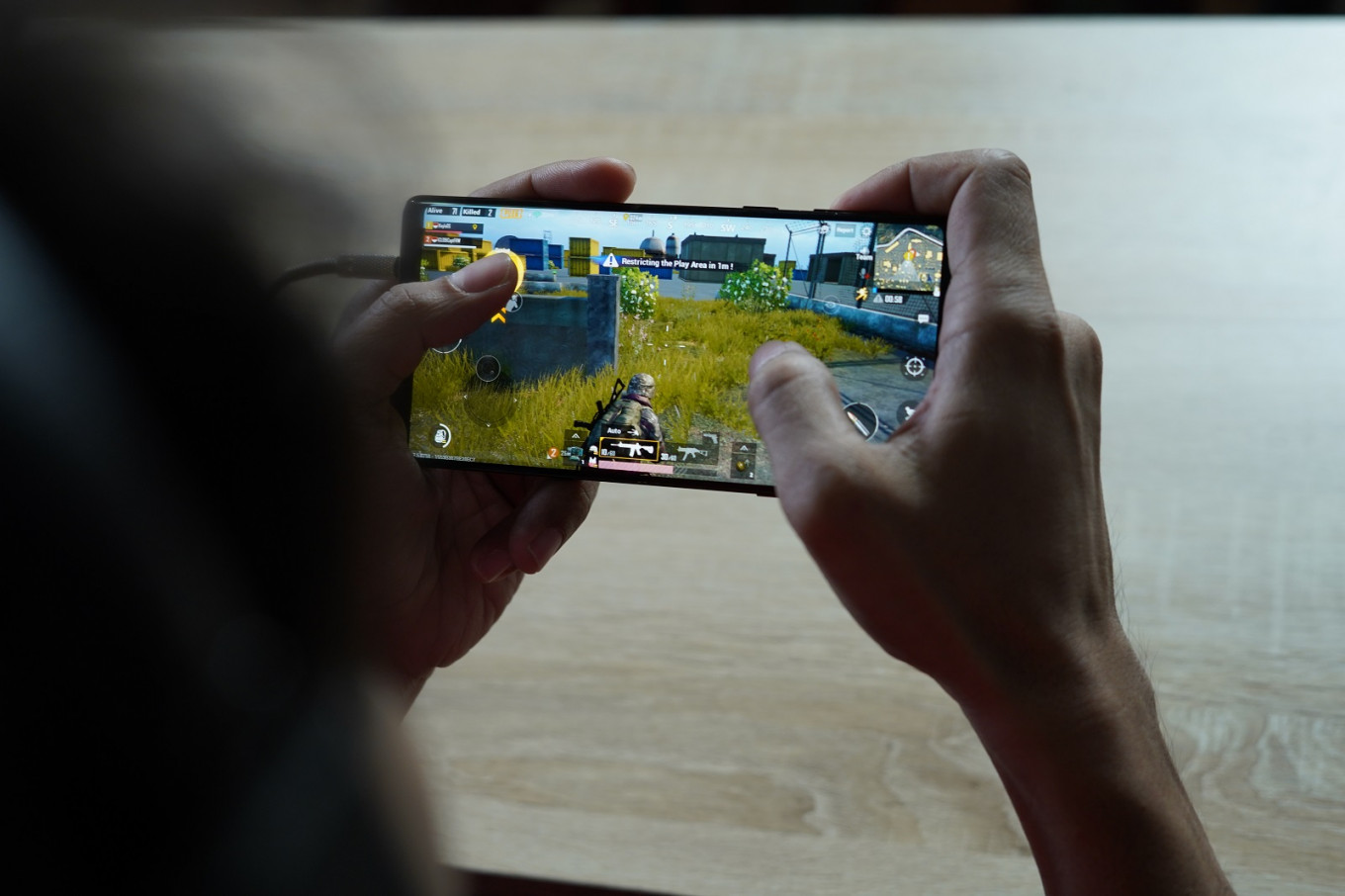 Foolishly Trusting a 'Boyfriend' Met Through Gaming, Young Girl Almost Faces a Bitter Outcome Just Because of a Photo 3 photo 2 1578471420985291256574