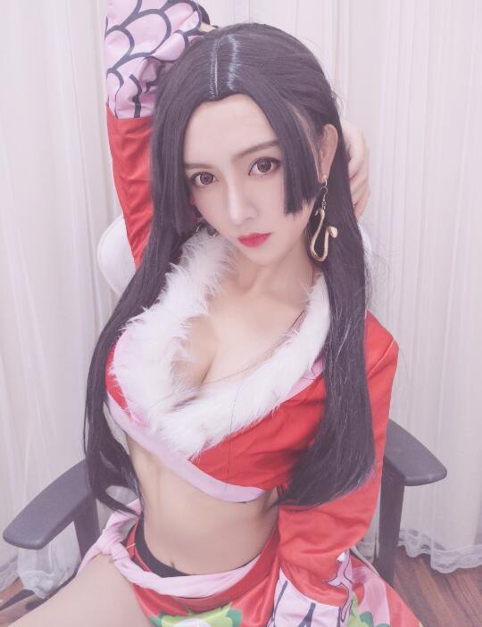 The Stunning Beauties of China's Gaming Scene: Each Unique in Their Own Way 8 Irresistibly sexy appearance of Jiaozi Jun SAMA