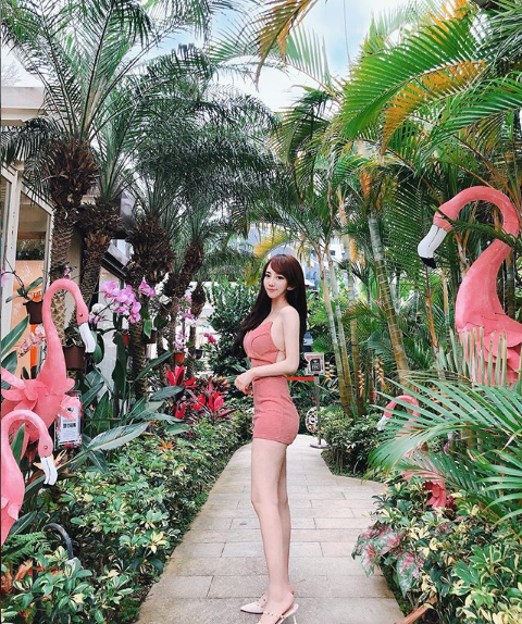 Yi Ting Li's latest holiday photo taken right within the resort grounds.