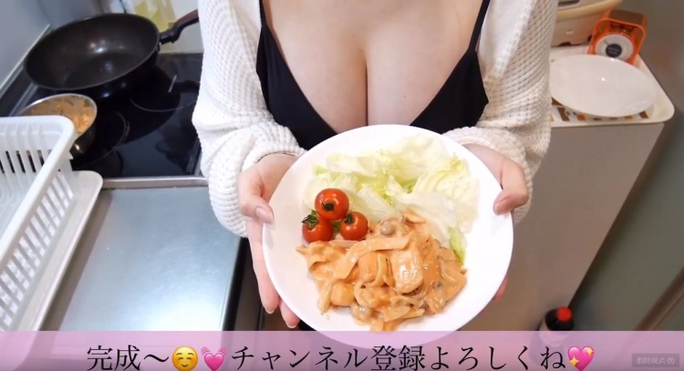 Her dishes are rated as quite detailed and easy for newcomers to learn from