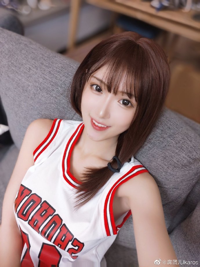 And here is the cosplay version of Haruko