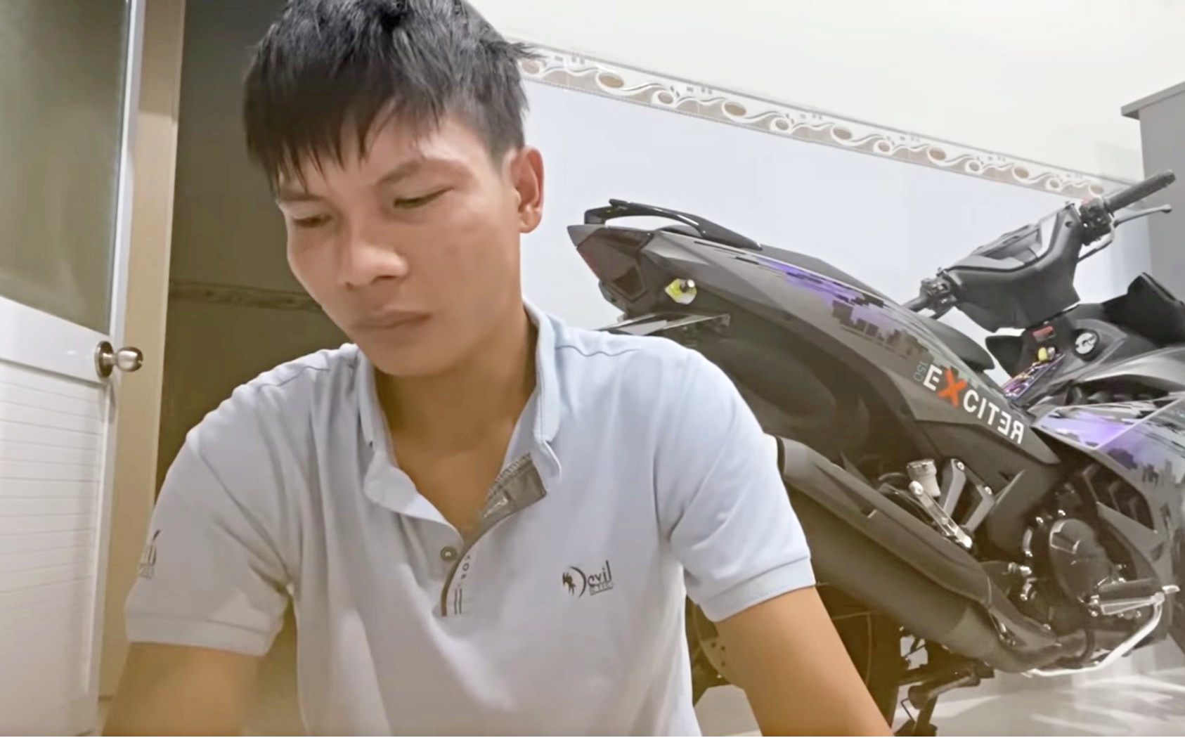 Lộc Fuho rarely drives a new car because he fears how others perceive him