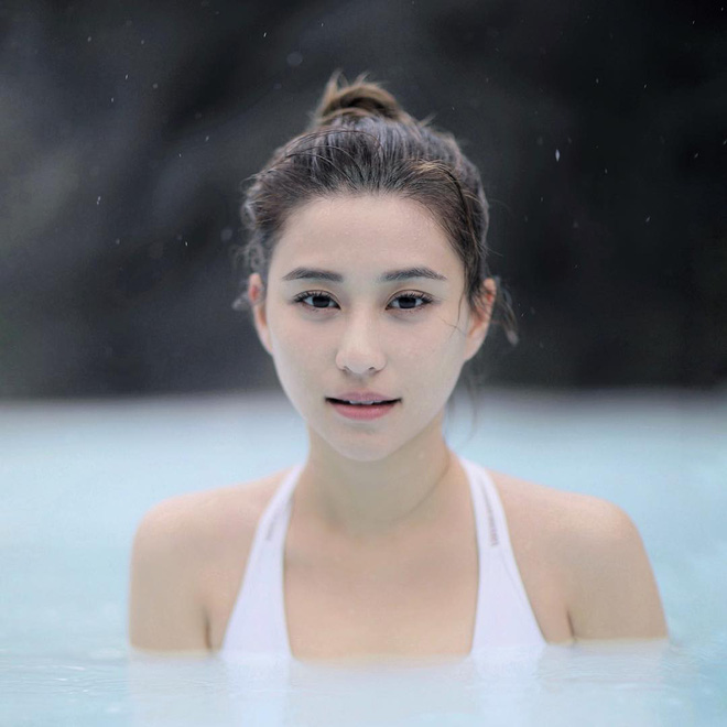 Laurinda Ho is the daughter of Stanley Ho with his third wife. She is also known as the most beautiful daughter of the gambling king.