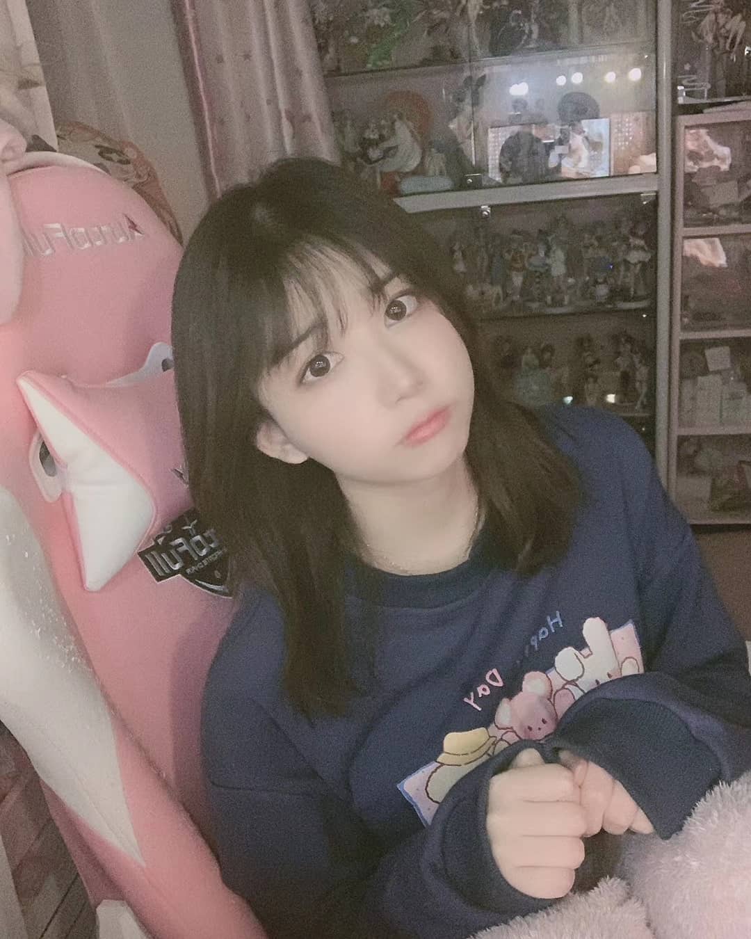 The streamer looks too young for her actual age