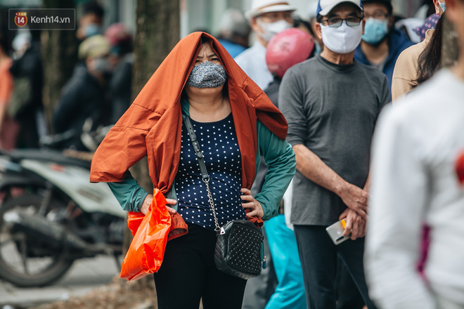 "If even 10% of the population remains on the streets, it will undermine all measures", emphasized the Chairman of Hanoi.