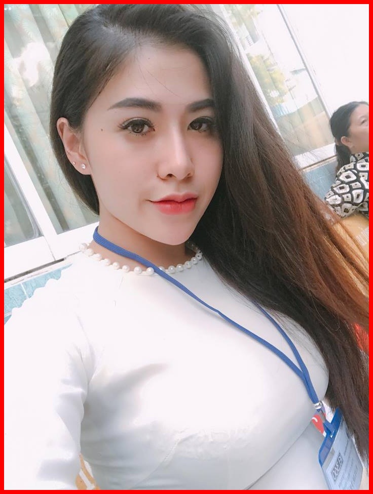 Not only sexy and beautiful, Thanh Nhàn also possesses many talents.