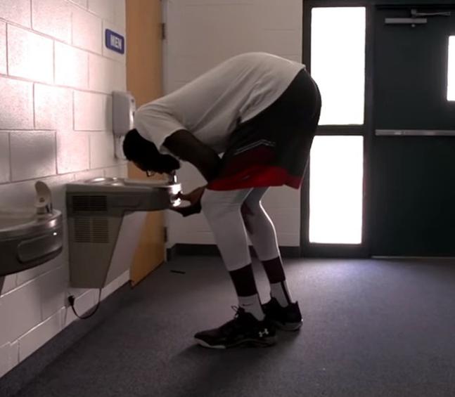 What could be the actual height of this guy?