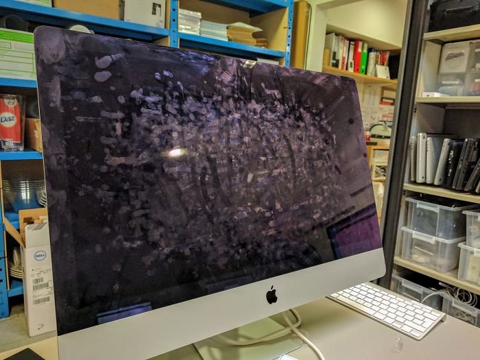 Is this a touchscreen?