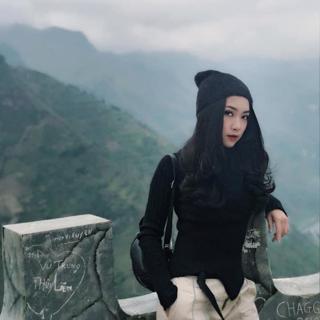 Sùng Minh Tâm loves to travel, especially hiking