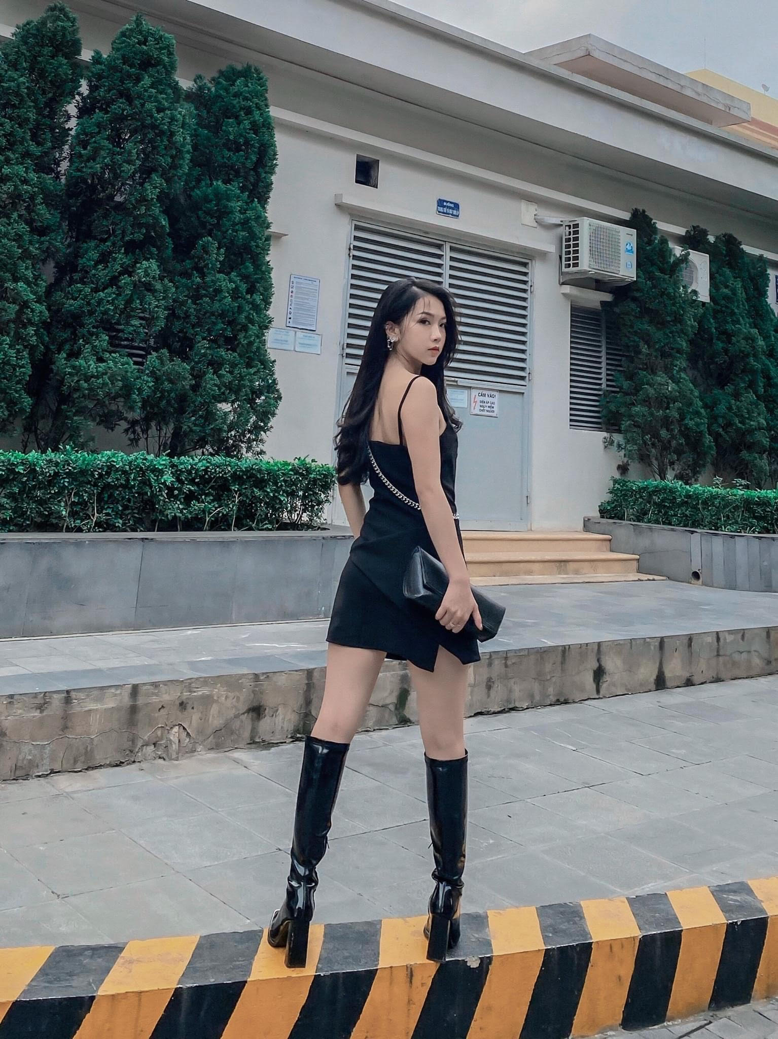 The female admin looks like a hot girl and has a beautiful name, Minh Tâm
