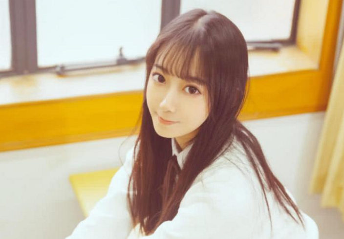 Xiao Hua - the beauty queen of the university