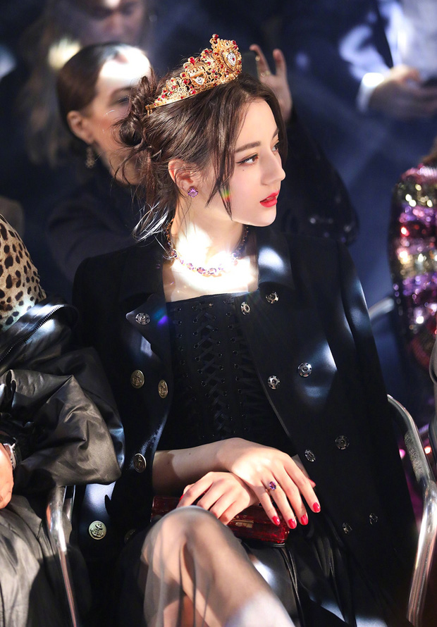 Completely different from the goddess-like beauty of Dilraba Dilmurat in the past