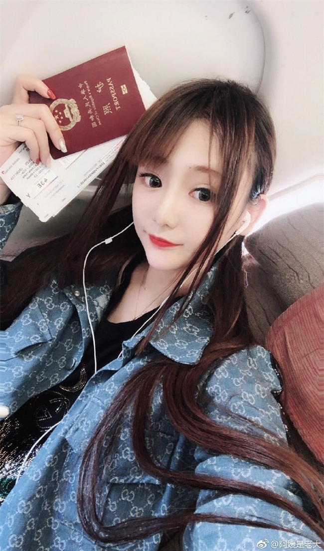 Photos from Kim A Nam's daily life also stir up the online community due to her beauty