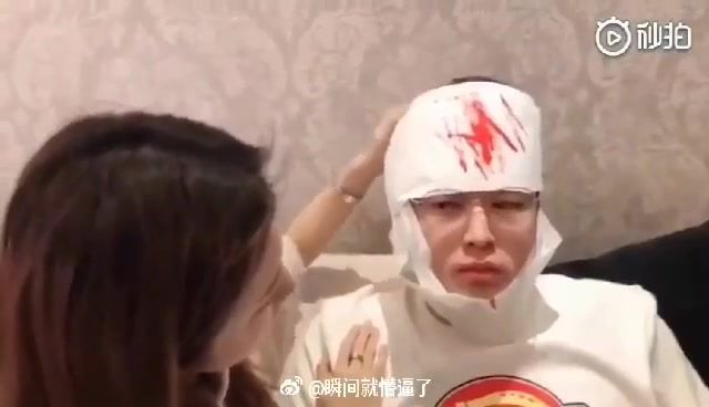 And the outcome was that the boyfriend had to get 20 stitches (Photo: Weibo)
