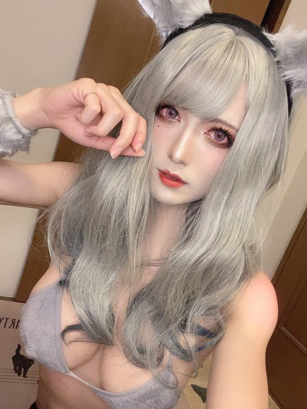 Rei is a quite famous cosplayer