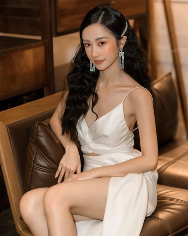 Jun Vu - the dream girl of thousands of Dota 2 fans in Vietnam.