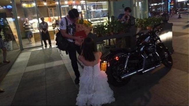 The unique proposal left many people stunned.