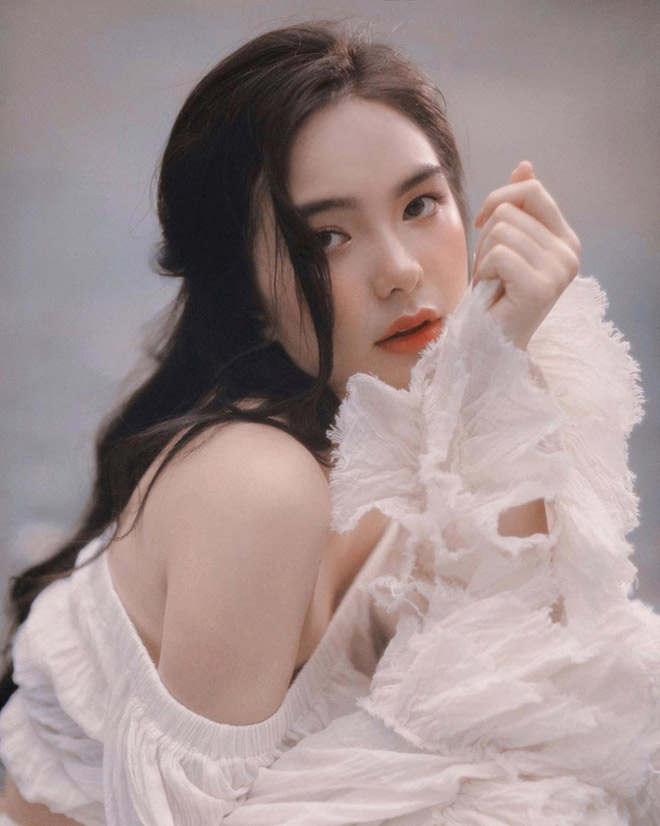 For Vietnamese youth, Ho Thien Trang is not a stranger as she has previously modeled for many famous fashion shops.