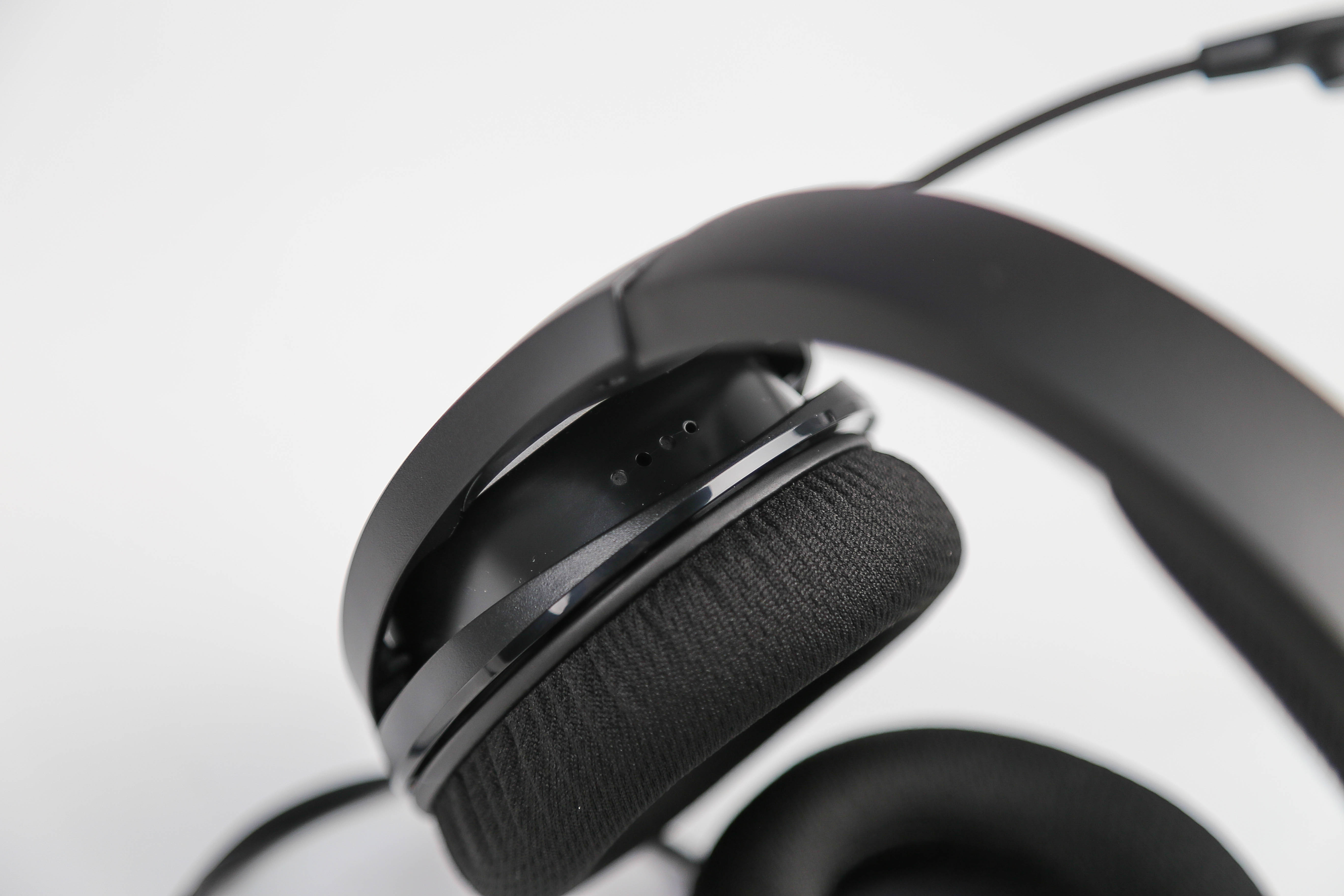 Extremely lightweight and durable with super durable nylon blend material