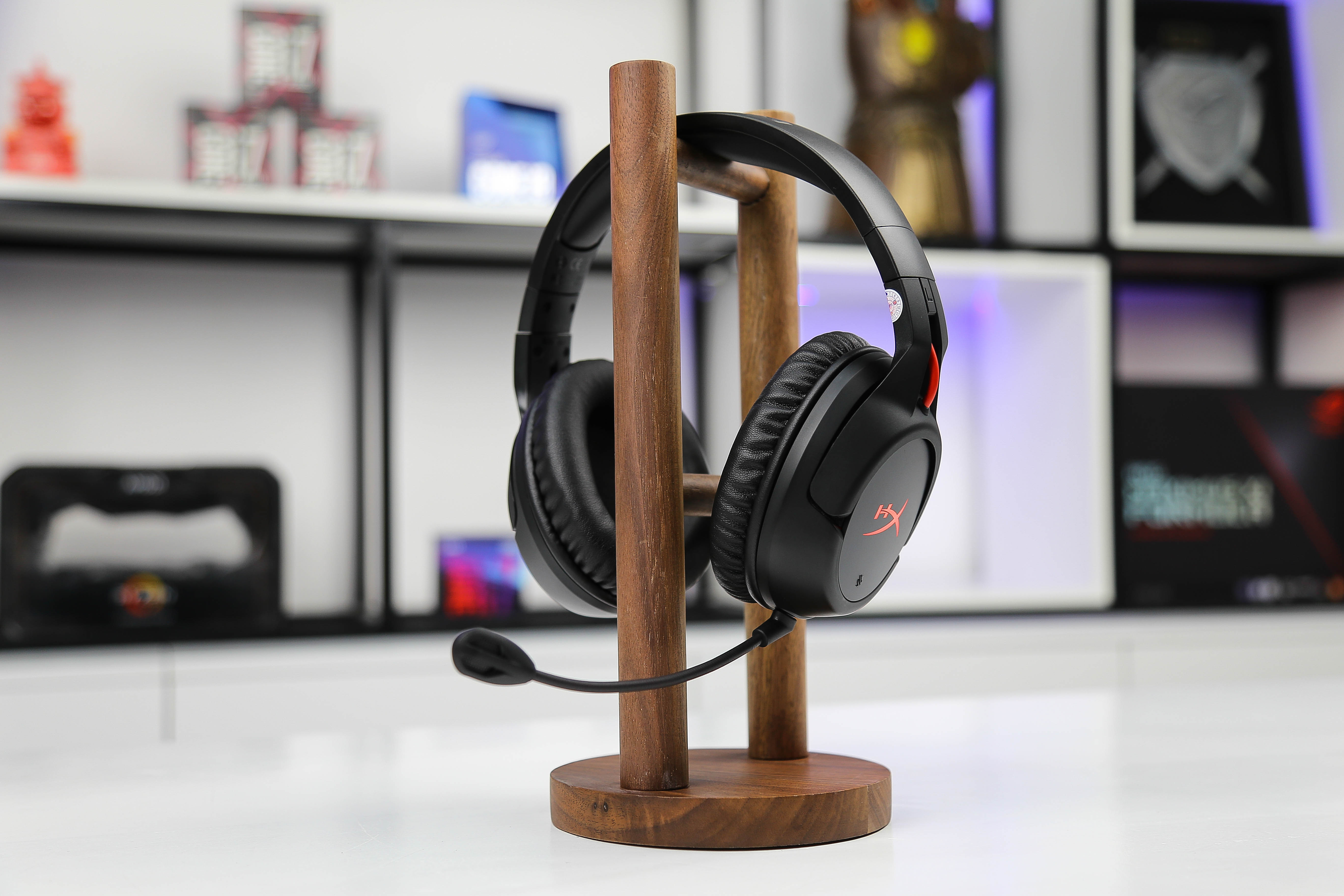 The headset has additional very prominent LED lights