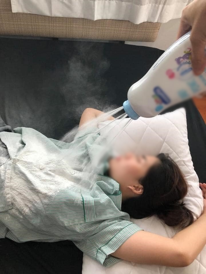 And just like that, he gently sprayed baby powder continuously
