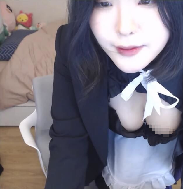 Things only became more complicated when she changed into another very sexy cosplay outfit