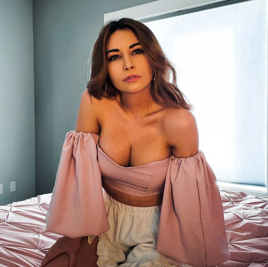 Twitch is facing a high-profile lawsuit due to the rampant appearance of sensual female streamers