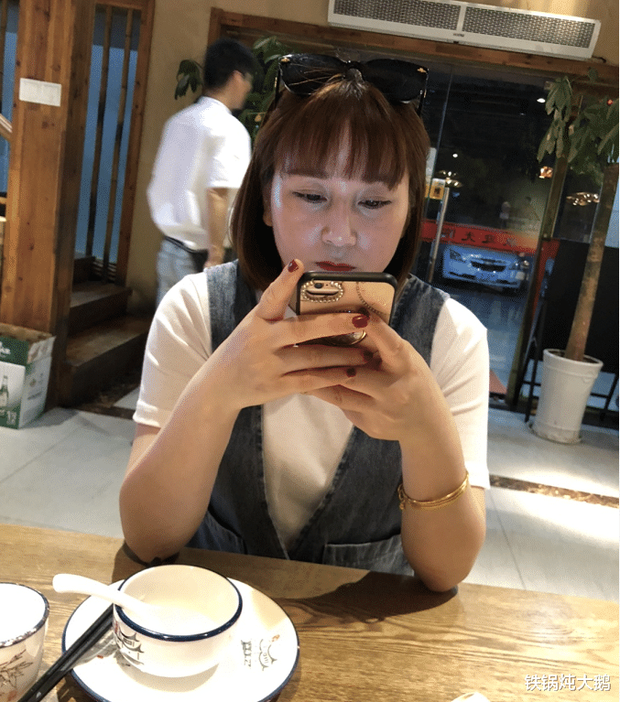 The beautiful girlfriend as shown is nowhere to be found, waiting for him is a literal aunt