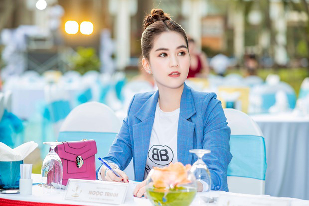 In February 2019, Ngọc Trinh took charge of a beauty company valued at nearly 138 billion VND.