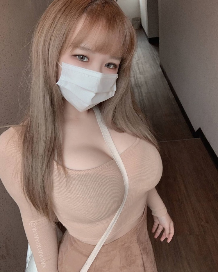 Images causing a stir in the South Korean online community