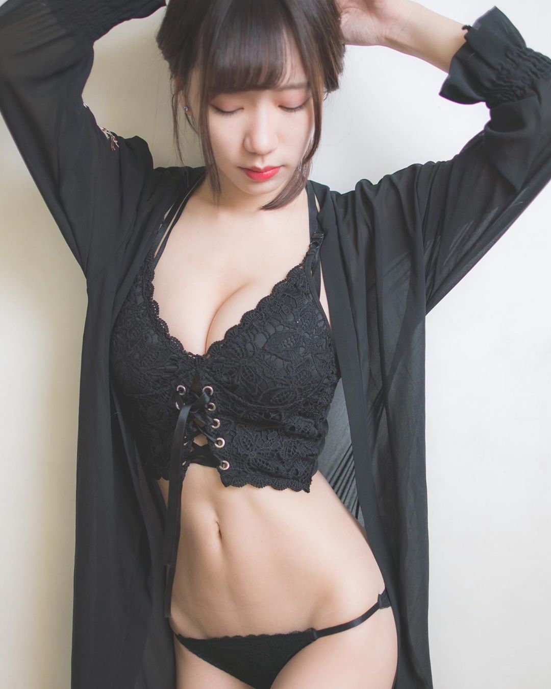 Although not extremely beautiful, she possesses perfect body proportions