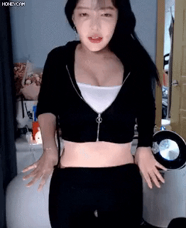 An act that left even Momo's fans astonished