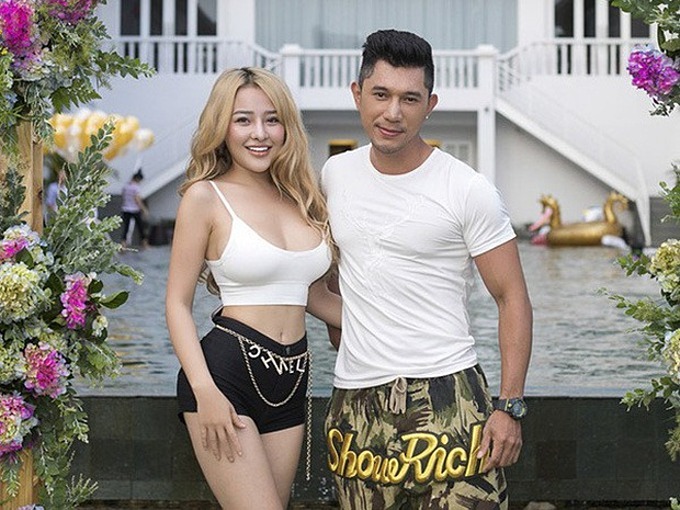 The couple is receiving a lot of criticism from the online community