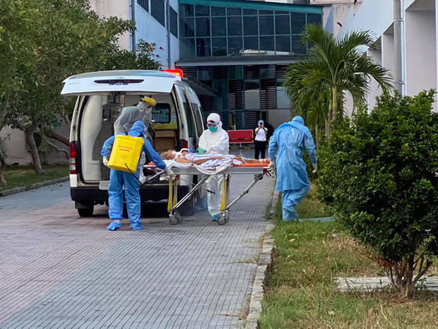 A COVID-19 patient was transferred from Da Nang to Hue for treatment on July 30