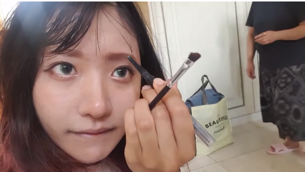 Until her eyebrows grow back, Penguin will likely only be able to use makeup to disguise them