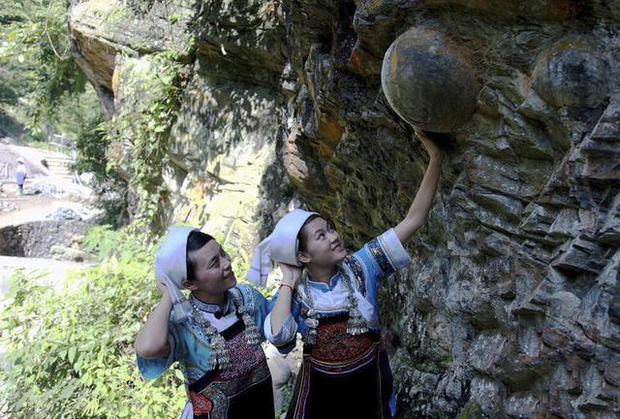 People often come to touch the 'stone eggs' for good luck.