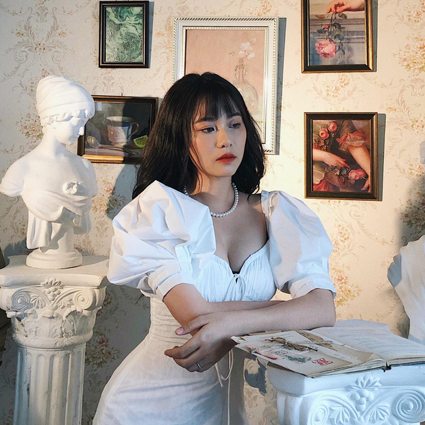 A feminine and attractive image of Misthy shared by the streamer