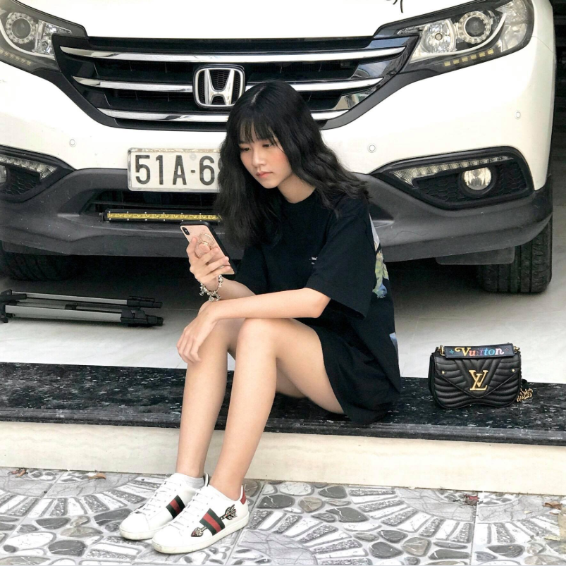 She makes netizens astonished with her collection of luxury items.