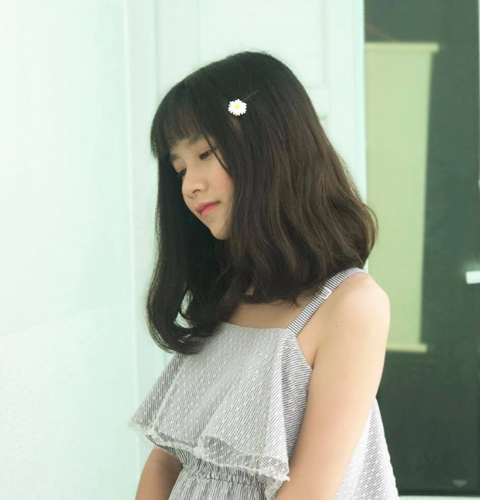 Trần Vũ Trà My, a student from Nam Định with an attractive appearance.