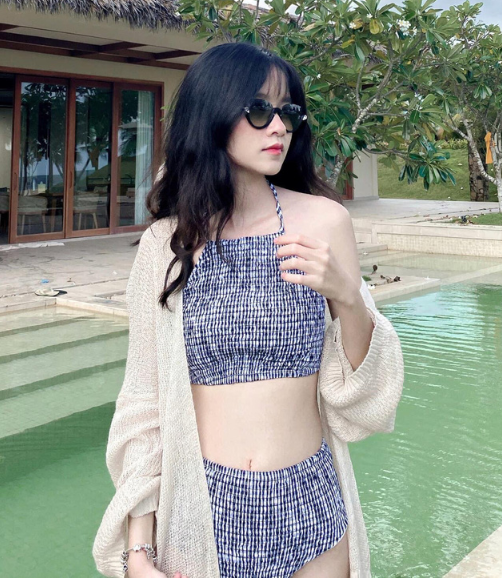 She has a pure, innocent beauty with an adorable face and tall figure that rivals any hot girl.