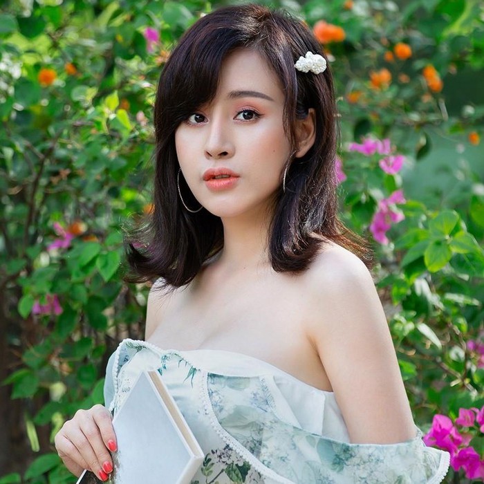 Ba Tung's current beauty is rated as more alluring and charming than before