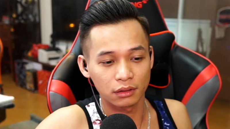 Độ Mixi just gave an incredibly unique advice on finding a partner this Christmas